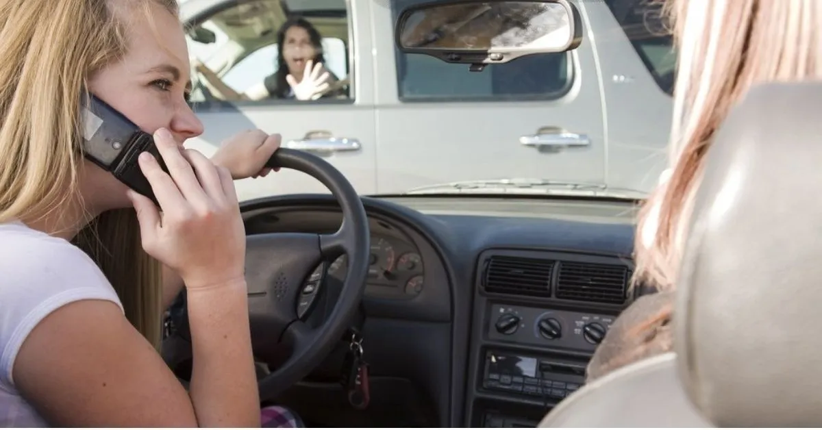 Report Shows Teen Drivers Are More Susceptible to Distractions